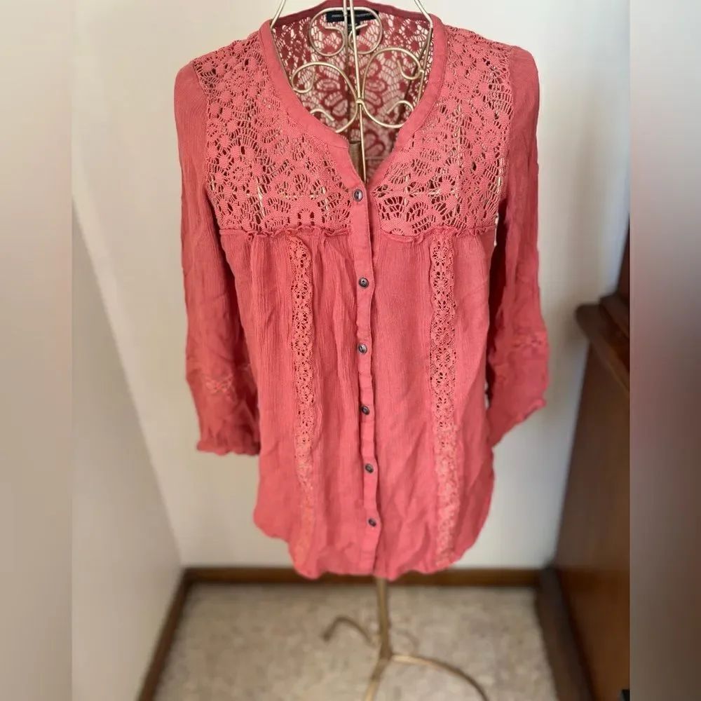 American Eagle Outfitters Lace Yoke Button Down Blouse Size XS Coral